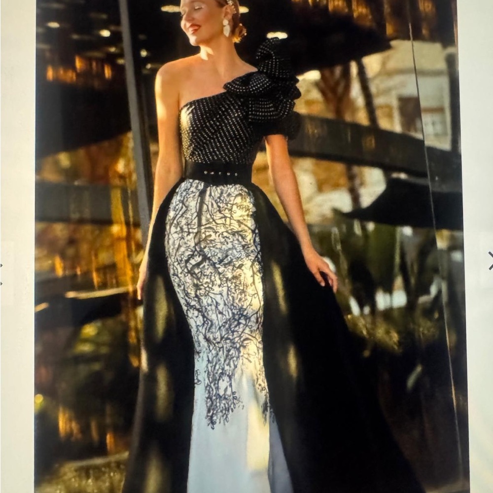 NWT Manu Garcia Black One Shoulder Gown